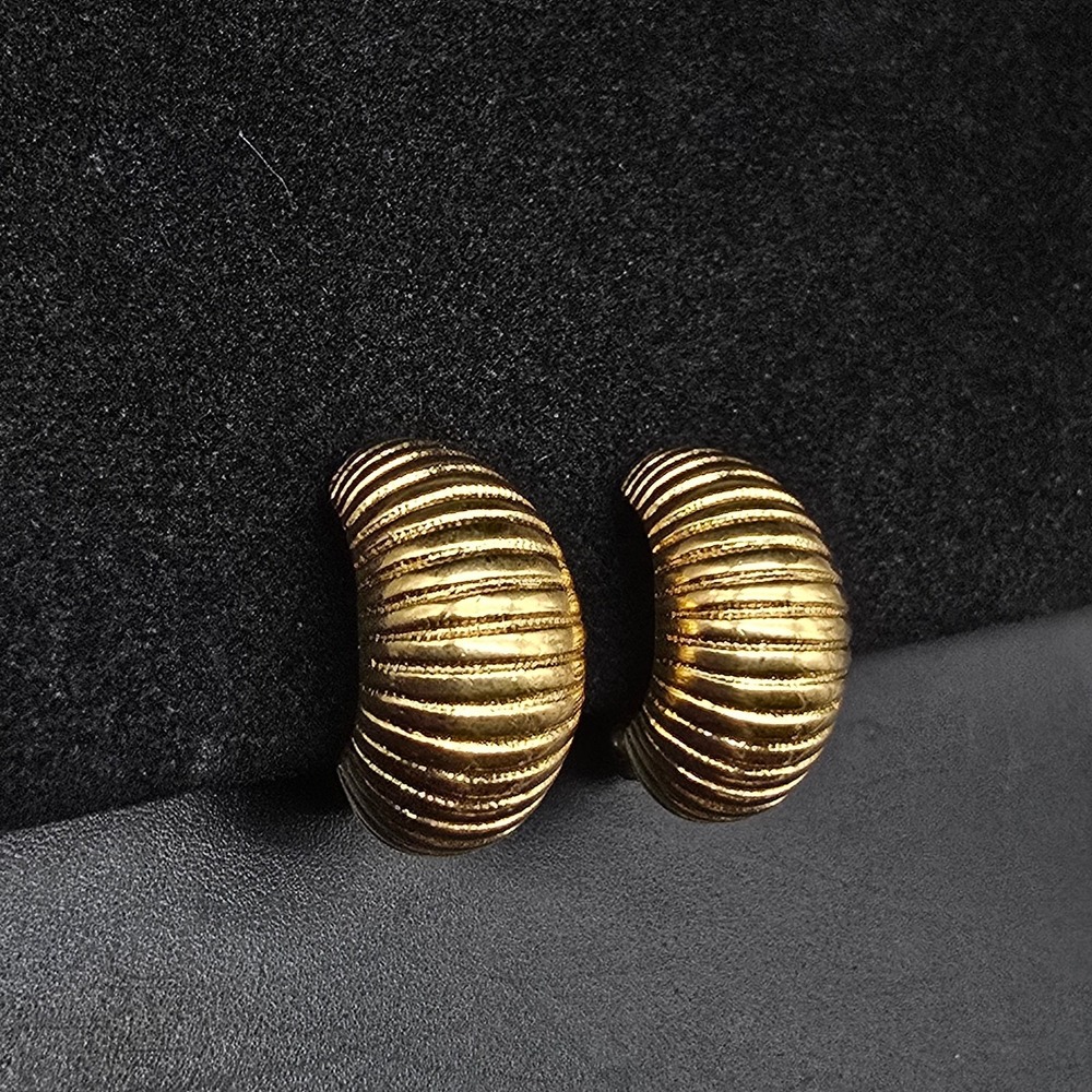 Monet Ribbed Gold Tone Clip On Earrings Curved Vintage Costume Jewelry